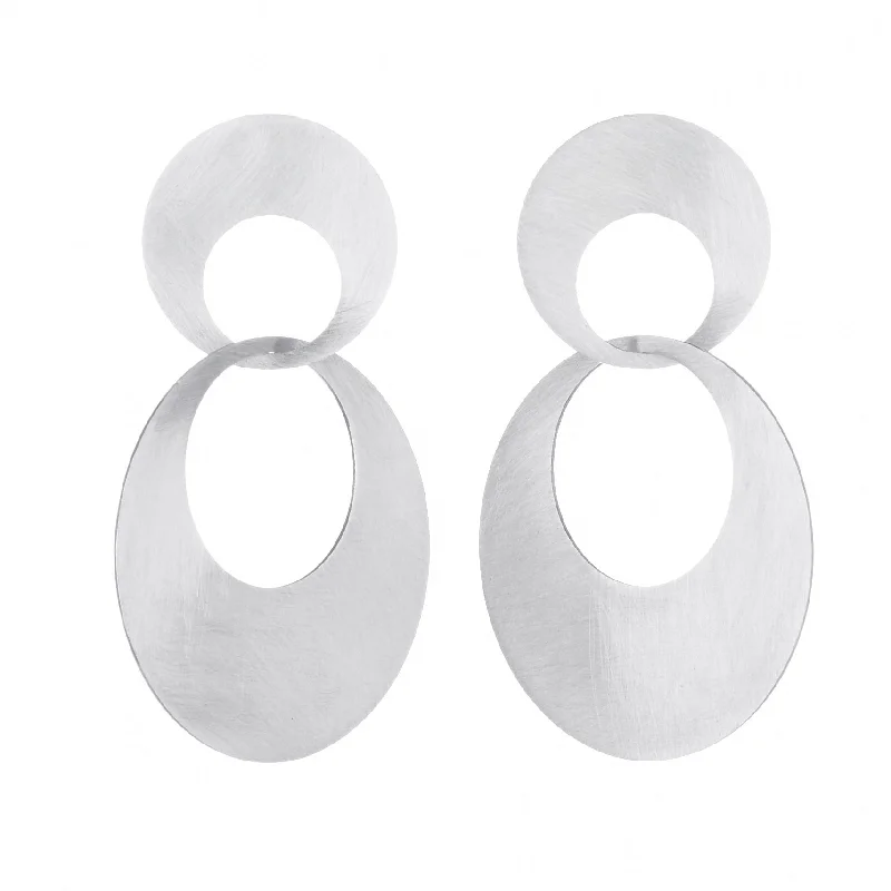 Silver Dangle Earrings-Interlocking Circle Earrings