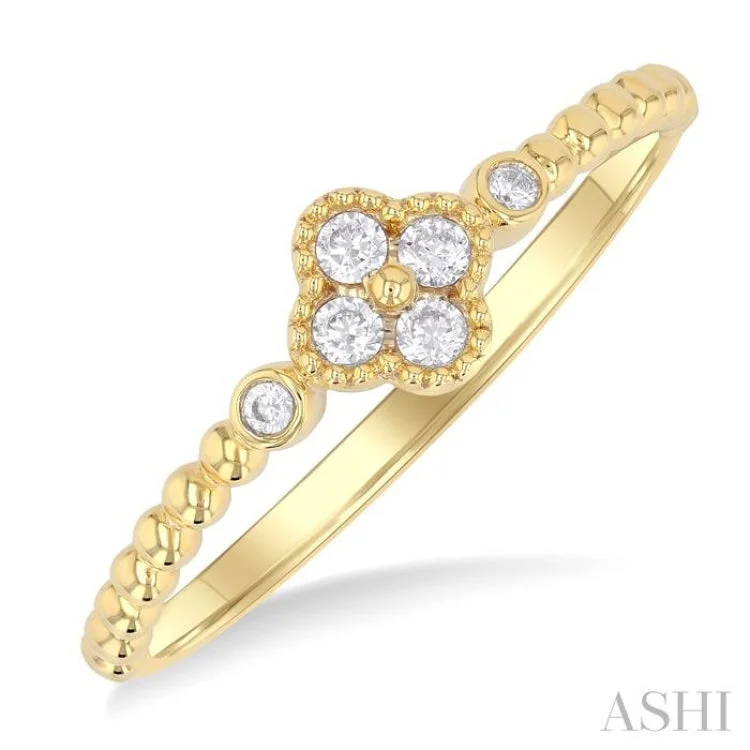 Luxury Diamond Ring-1/8 ctw Petite Bead Shank Clover Leaf Round Cut Diamond Fashion Ring in 10K Yellow Gold