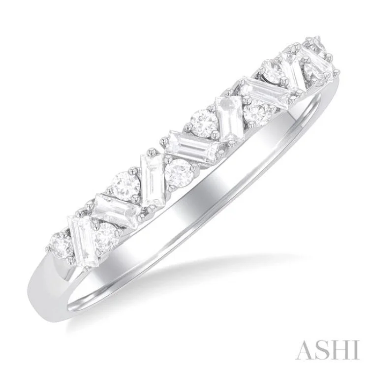 Designer Promise Ring-1/3 ctw Zig Zag Scatter Baguette and Round Cut Diamond Fashion Ring in 14K White Gold