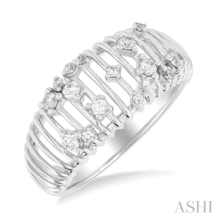 Antique Style Engagement Ring-1/3 ctw Open Ribbed Dome Shape Round Cut Diamond Scatter Fashion Ring in 14K White Gold