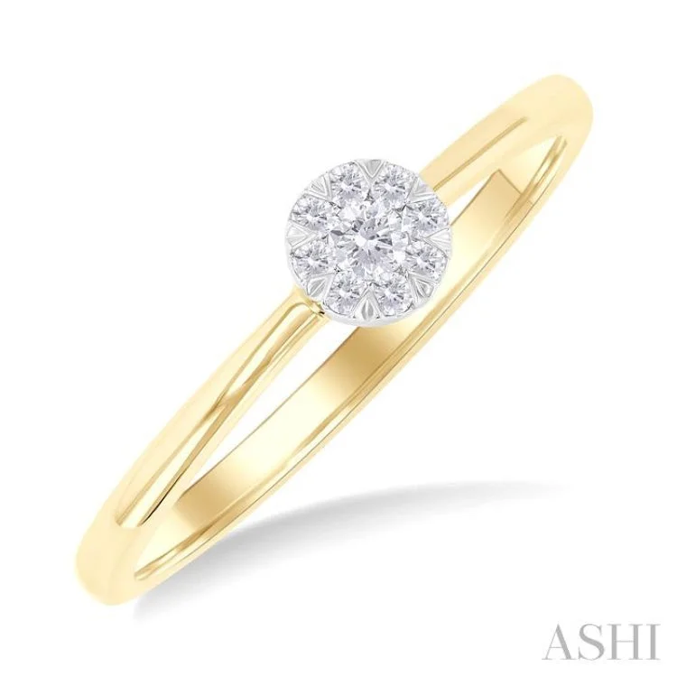 Stylish Engagement Ring-1/10 ctw Lovebright Petite Round Shape Round Cut Diamond Fashion Ring in 10K Yellow Gold